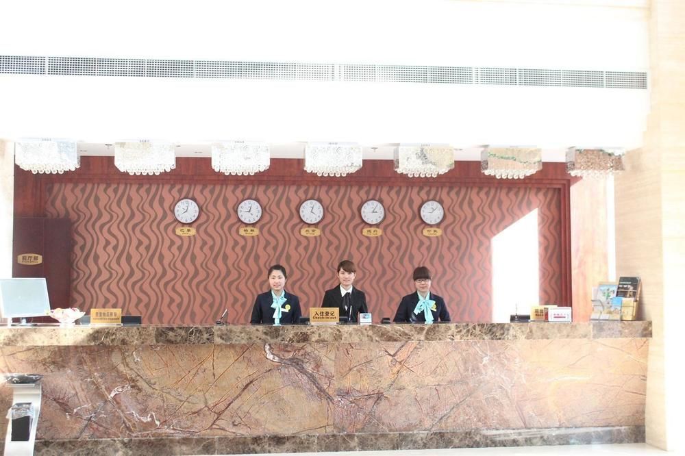 Greentree Inn Shandong Qingdao Wuyishan Road Jiashike Shopping Center Business Hotel Zewnętrze zdjęcie