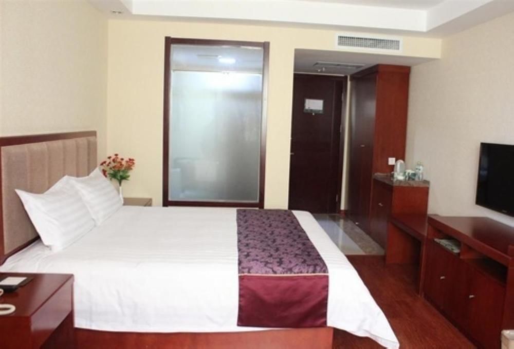 Greentree Inn Shandong Qingdao Wuyishan Road Jiashike Shopping Center Business Hotel Zewnętrze zdjęcie